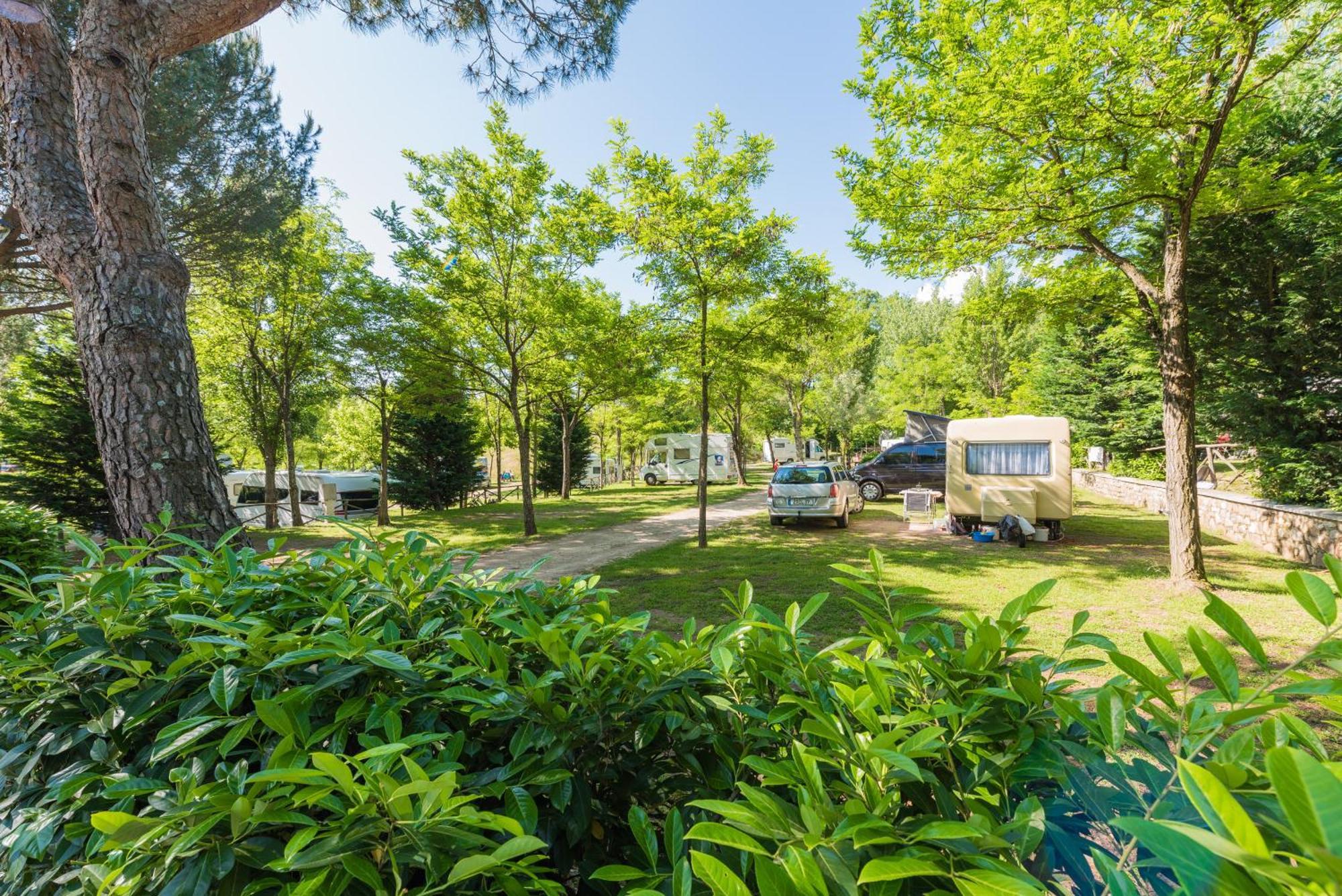 Camping Village Il Poggetto Troghi エクステリア 写真